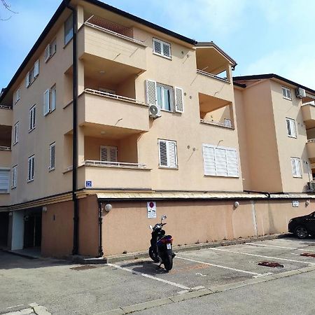 מדולין Apartman Izabela מראה חיצוני תמונה
