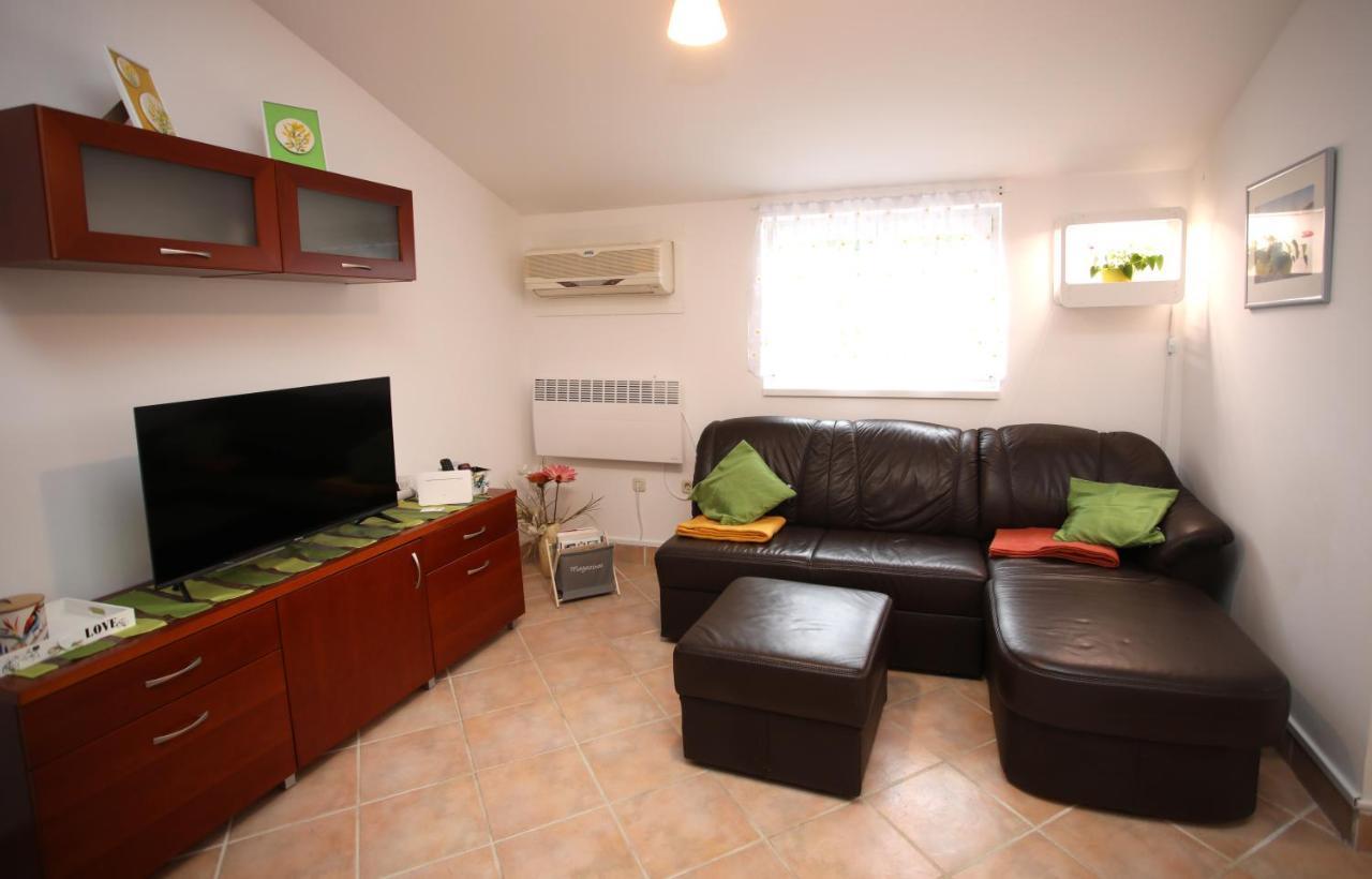 מדולין Apartman Izabela מראה חיצוני תמונה