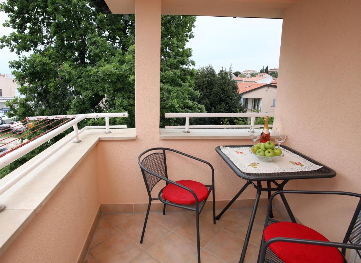 מדולין Apartman Izabela מראה חיצוני תמונה